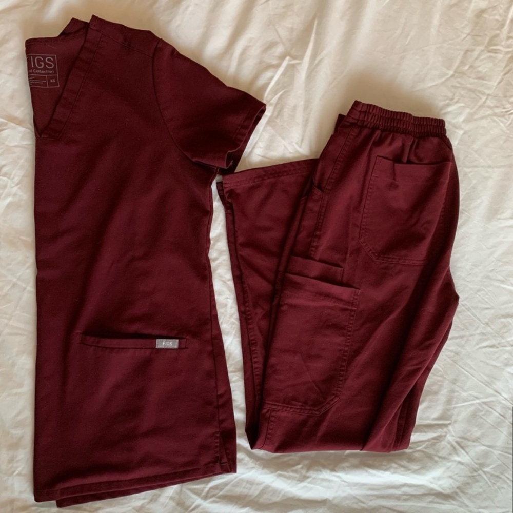Figs Scrub Set Burgundy / Maroon Xs